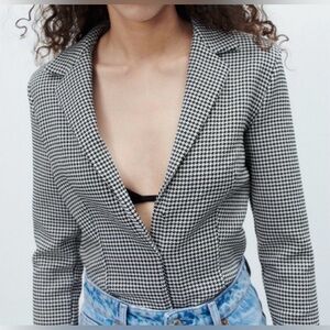 Zara Black and White Houndstooth Bodysuit Blazer Style